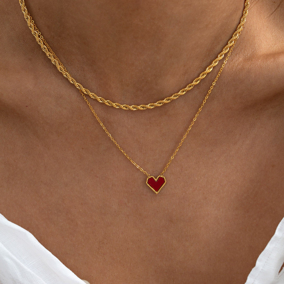 Set regalo con orecchini e collana a forma di cuore rosso